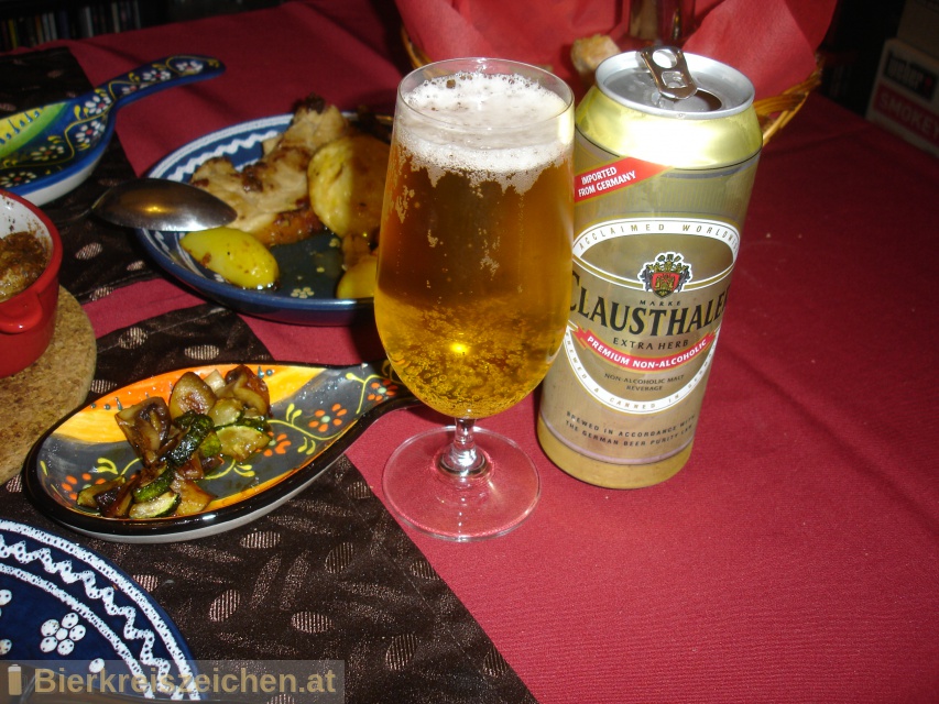 Foto eines Bieres der Marke Clausthaler Extra herb aus der Brauerei Binding-Brauerei