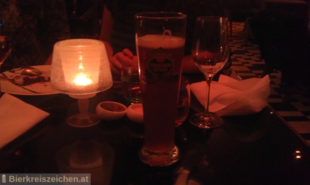 Foto eines Bieres der Marke TAP7 - Unser Original (Schneider Weisse Original) aus der Brauerei Schneider Weisse