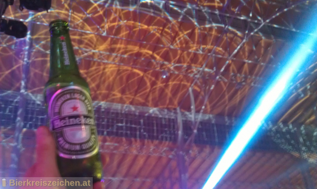 Foto eines Bieres der Marke Heineken Premium Lager aus der Brauerei Heineken