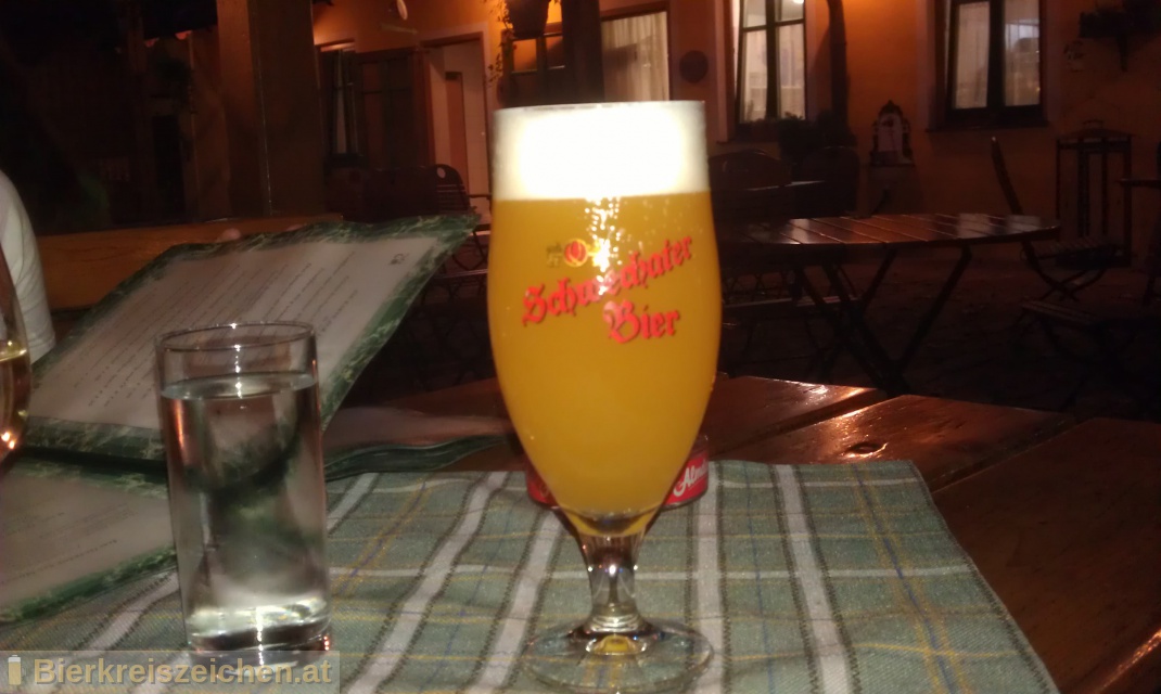 Foto eines Bieres der Marke Schwechater Zwickl aus der Brauerei Schwechater Brauerei