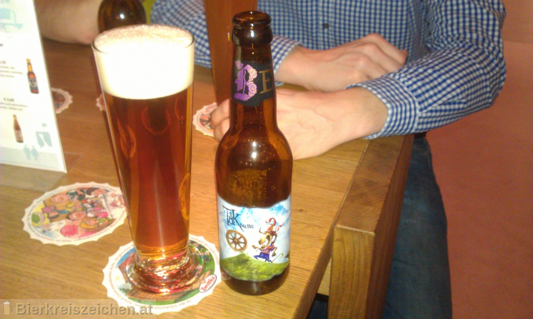 Foto eines Bieres der Marke TAK Pale Ale aus der Brauerei Bevog Craft Brewery