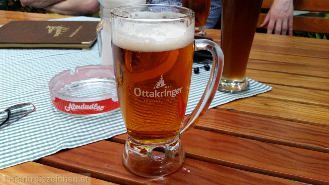 Foto eines Bieres der Marke Ottakringer Braumeister Spezial aus der Brauerei Ottakringer Brauerei