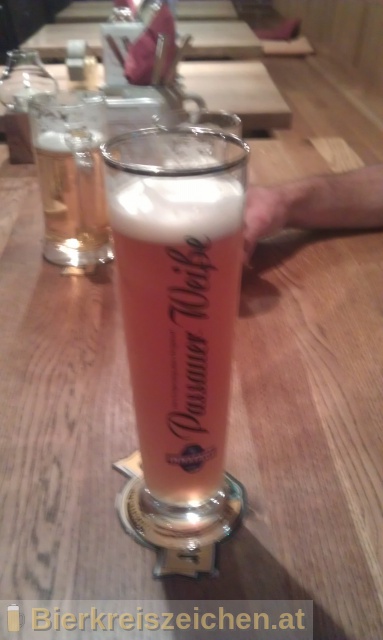 Foto eines Bieres der Marke Passauer Weiße aus der Brauerei Innstadt-Bräu