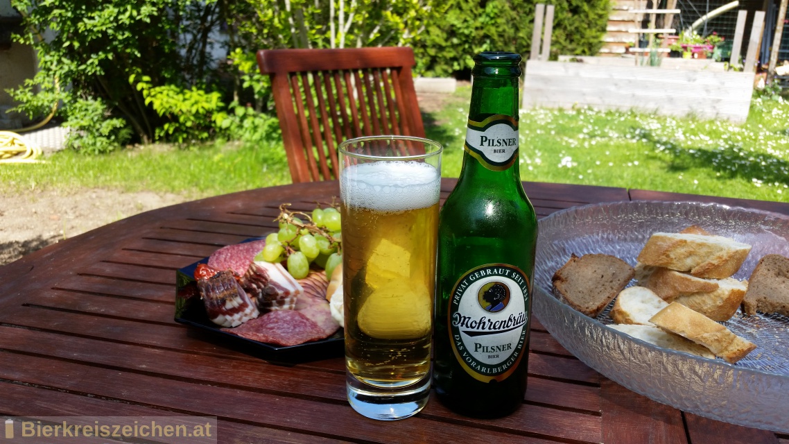 Foto eines Bieres der Marke Mohren Pilsner aus der Brauerei Mohrenbrauerei