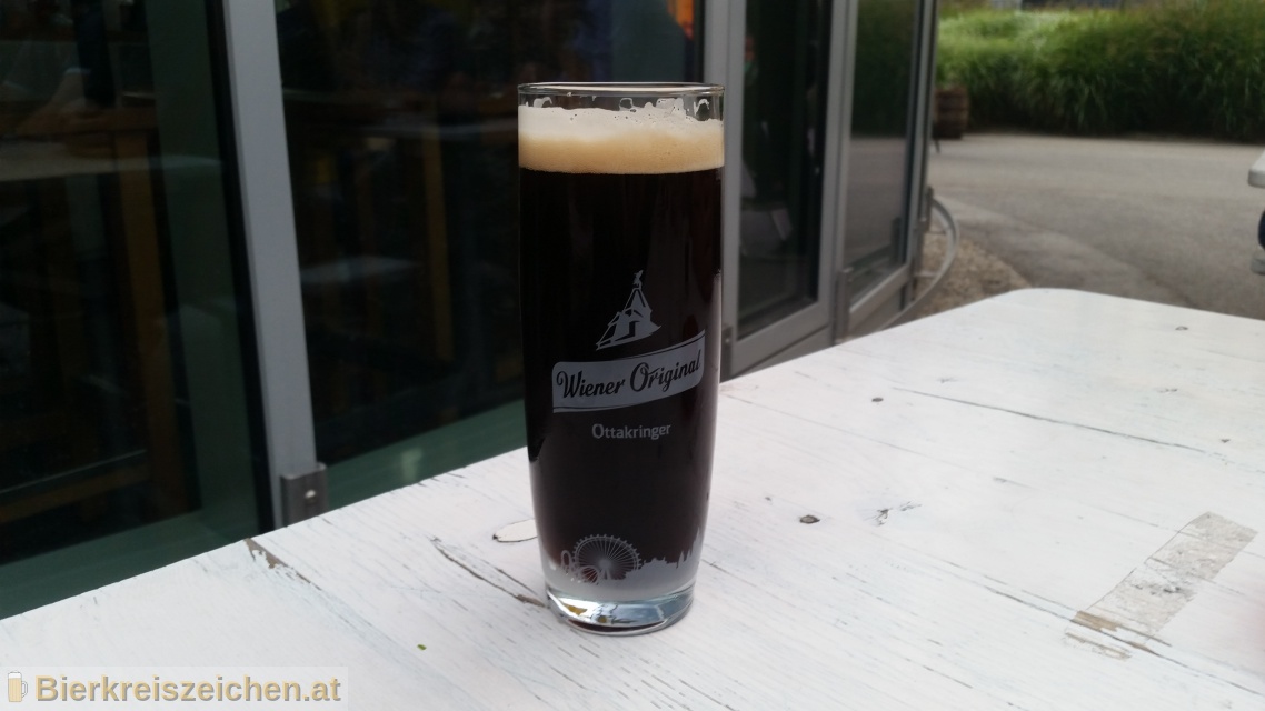 Foto eines Bieres der Marke Kaksteistkuud - Black Double IPA aus der Brauerei Tanker