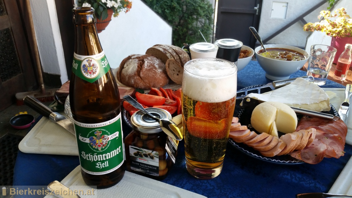 Foto eines Bieres der Marke Schnramer Hell aus der Brauerei Privaten Landbrauerei Schnram