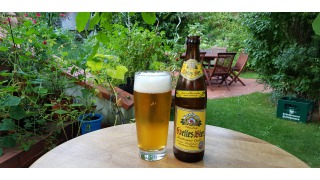 Bild von Kuchlbauer Helles Bier