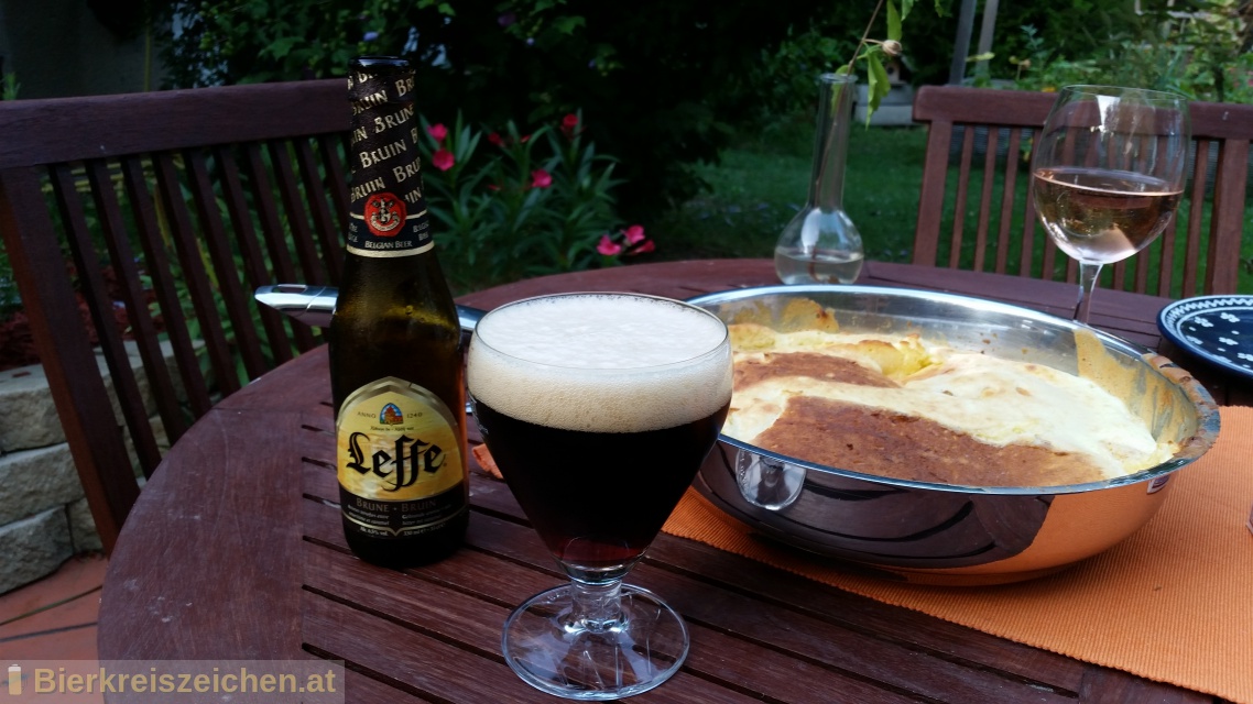 Foto eines Bieres der Marke Leffe Bruin (Brown) aus der Brauerei Stella Artois-Brouwerij