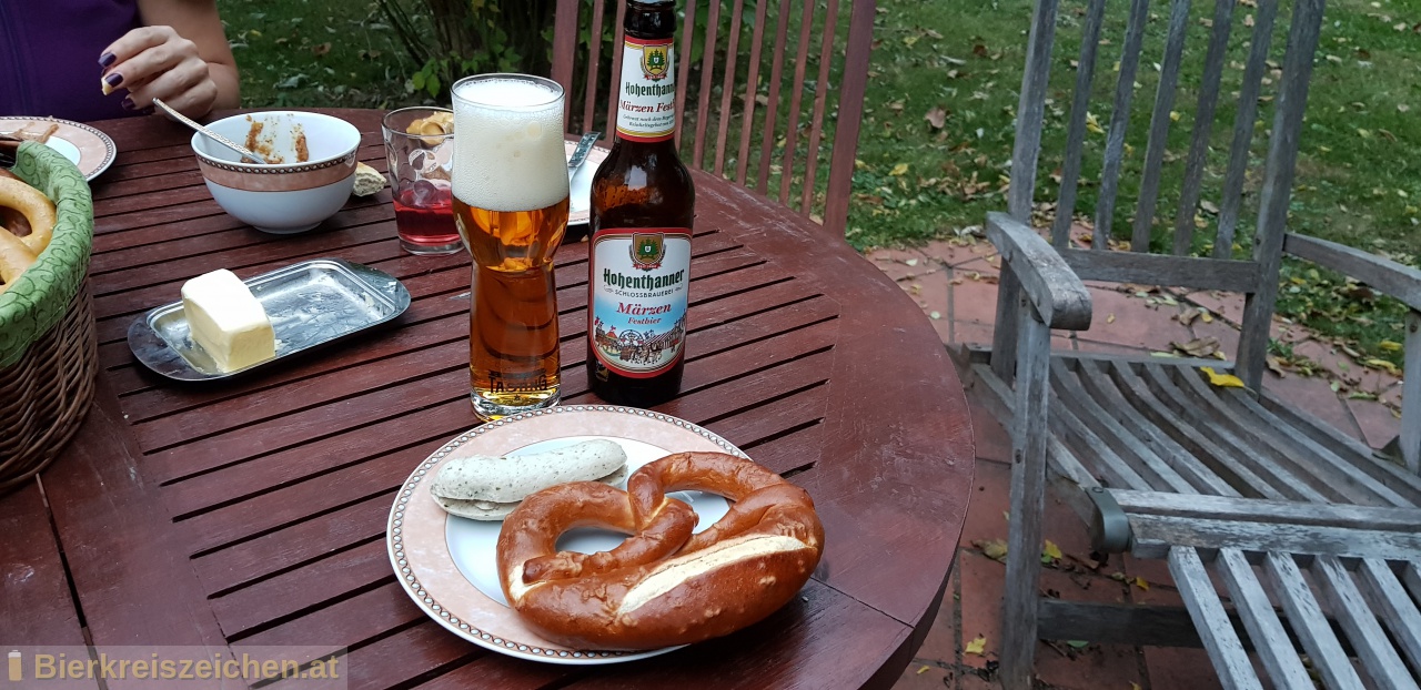 Foto eines Bieres der Marke Hohenthanner Mrzen Festbier aus der Brauerei Hohenthanner Schlossbrauerei