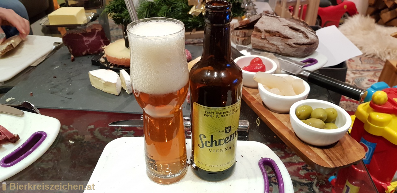 Foto eines Bieres der Marke Schremser Vienna I.P. aus der Brauerei Brauerei Schrems