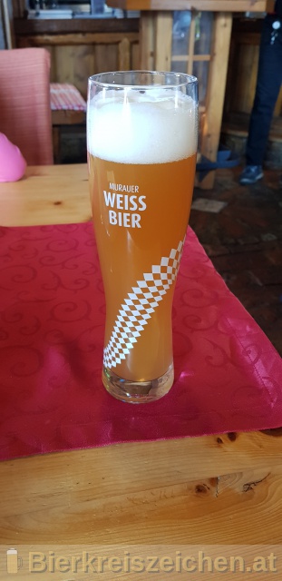 Foto eines Bieres der Marke Murauer Weissbier aus der Brauerei Brauerei Murau