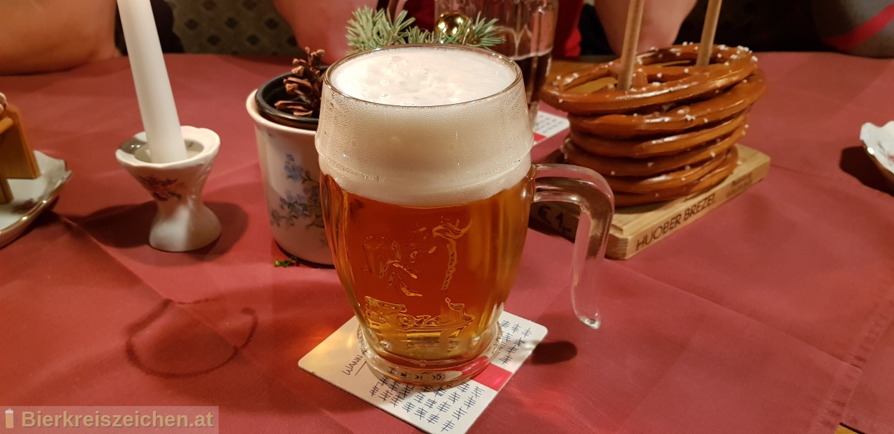 Foto eines Bieres der Marke Velkopopovick Kozel Pale (hell) aus der Brauerei Brauerei Popovice