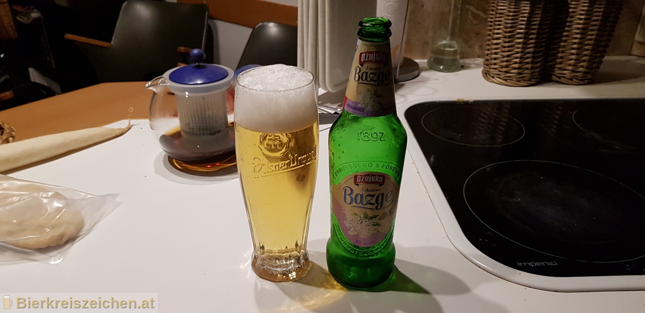 Foto eines Bieres der Marke Oujsko s okusom Bazge aus der Brauerei Zagrebačka pivovara