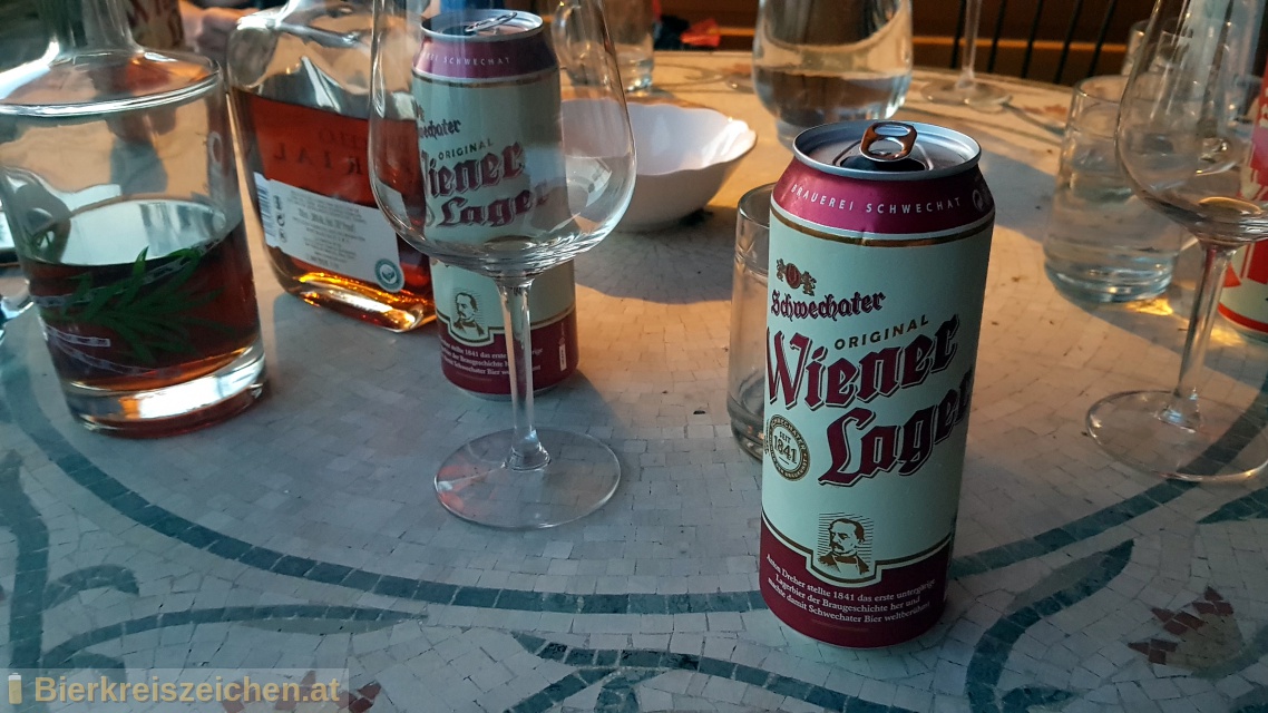 Foto eines Bieres der Marke Wiener Lager aus der Brauerei Schwechater Brauerei