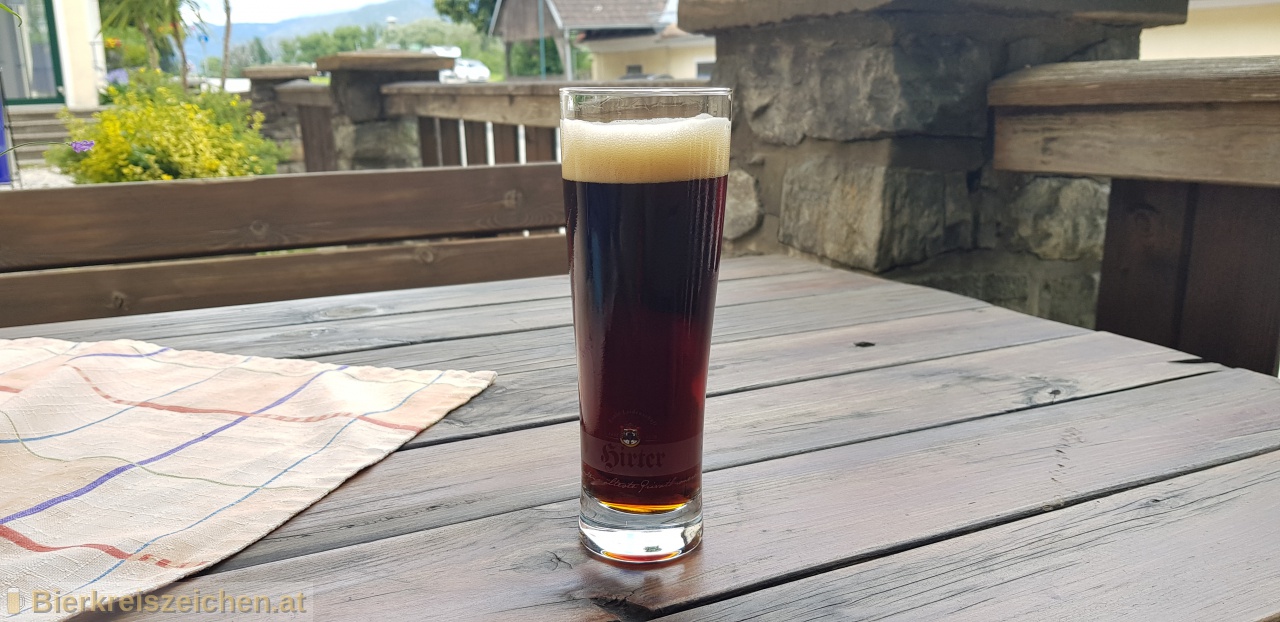 Foto eines Bieres der Marke Hirter Morchl aus der Brauerei Brauerei Hirt
