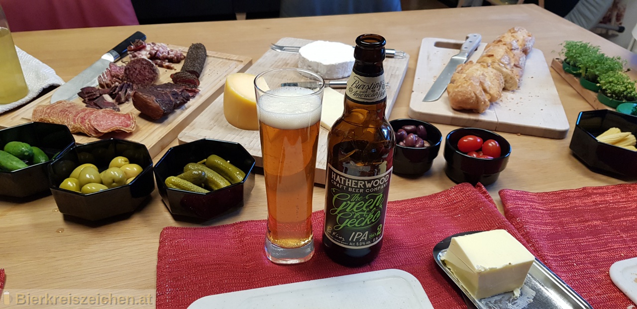 Foto eines Bieres der Marke Hatherwood no 2 - Green Gecko - IPA aus der Brauerei Lidl
