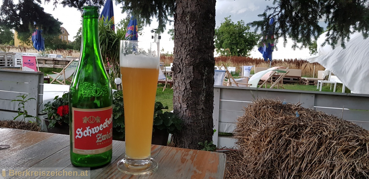 Foto eines Bieres der Marke Schwechater Zwickl aus der Brauerei Schwechater Brauerei