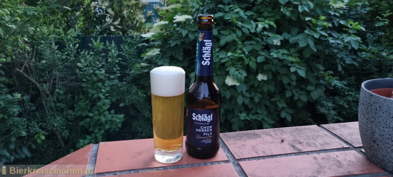 Foto eines Bieres der Marke Chorherren Pils aus der Brauerei Stiftsbrauerei Schlgl