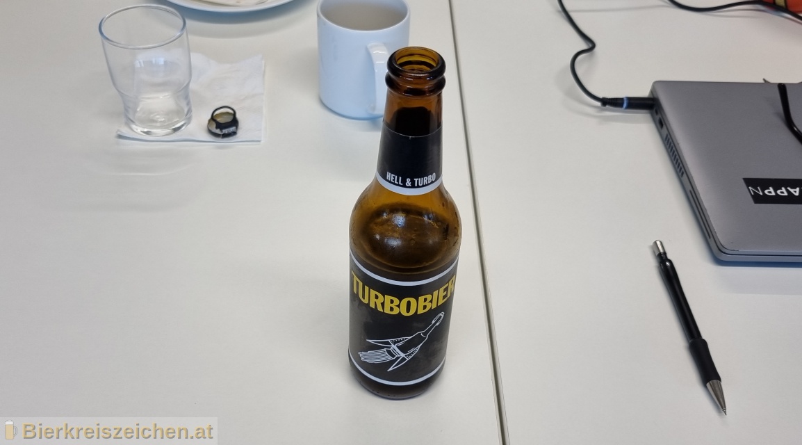 Foto eines Bieres der Marke Turbobier aus der Brauerei Turbobier