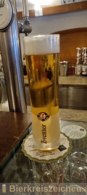 Foto eines Bieres der Marke Zwettler Original 1890 aus der Brauerei Privatbrauerei Zwettl