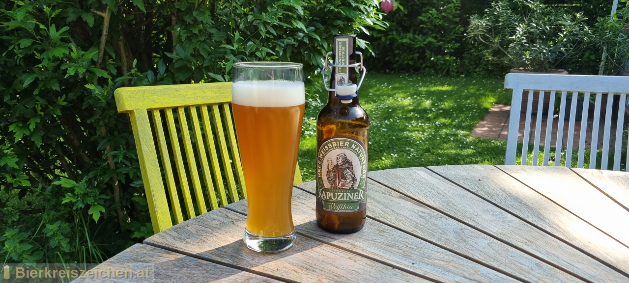 Foto eines Bieres der Marke Kapuziner Weibier aus der Brauerei Kulmbacher Brauerei
