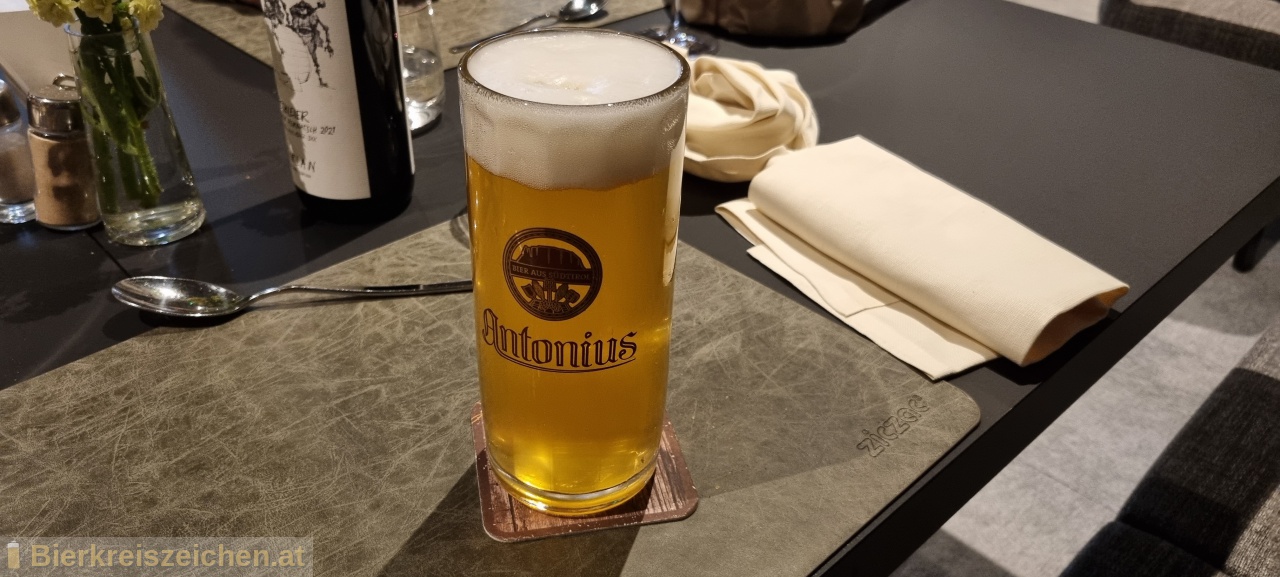 Foto eines Bieres der Marke Antonius Kellerbier  aus der Brauerei Privatbrauerei Antonius