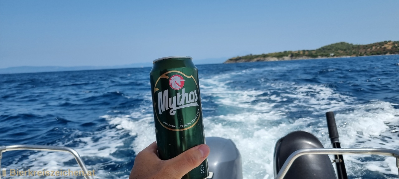 Foto eines Bieres der Marke Mythos Hellenic Lager Beer aus der Brauerei Mythos Brewery