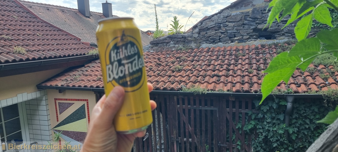 Foto eines Bieres der Marke Khles Blondes aus der Brauerei Ottakringer Brauerei