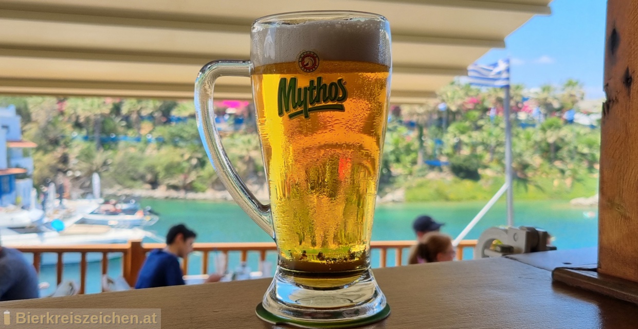 Foto eines Bieres der Marke Mythos Hellenic Lager Beer aus der Brauerei Mythos Brewery