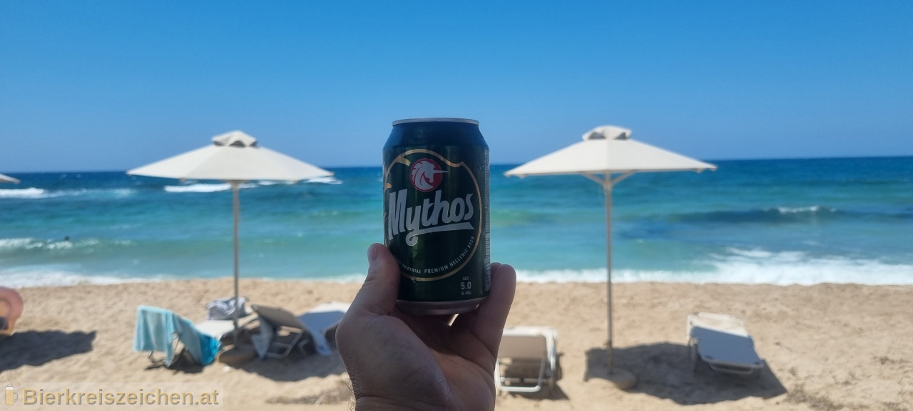 Foto eines Bieres der Marke Mythos Hellenic Lager Beer aus der Brauerei Mythos Brewery