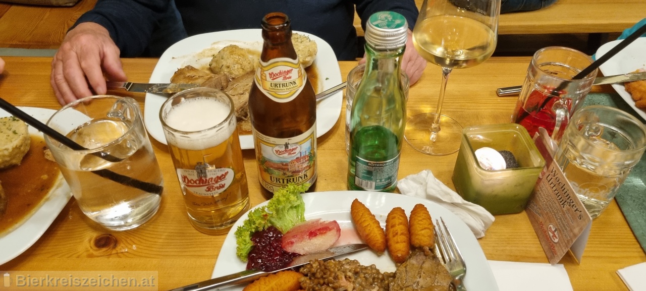 Foto eines Bieres der Marke Urtrunk aus der Brauerei Wochinger Bru