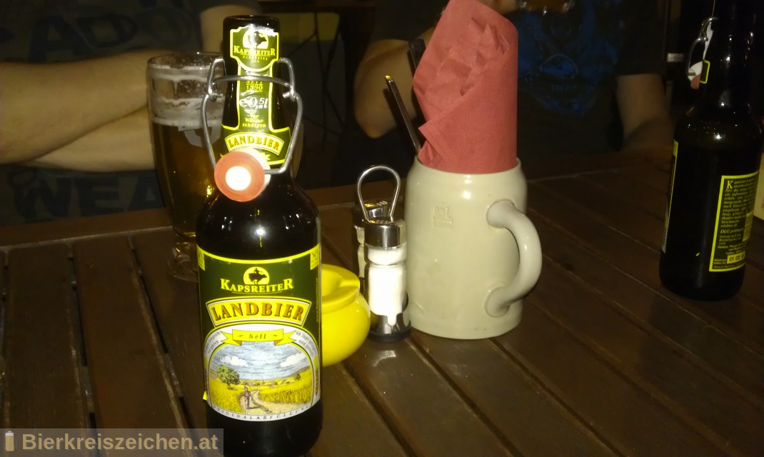 Foto eines Bieres der Marke Kapsreiter Landbier hell aus der Brauerei Brauerei Kapsreiter