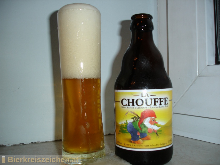 Foto eines Bieres der Marke La Chouffe aus der Brauerei Brasserie d'Achouffe