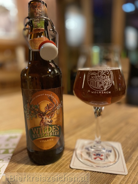 Foto eines Bieres der Marke Wildes Hirschbier aus der Brauerei Riedenburger Brauhaus
