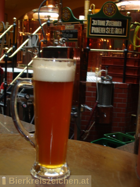 Foto eines Bieres der Marke 7Stern Bockbier aus der Brauerei Siebenstern Bru