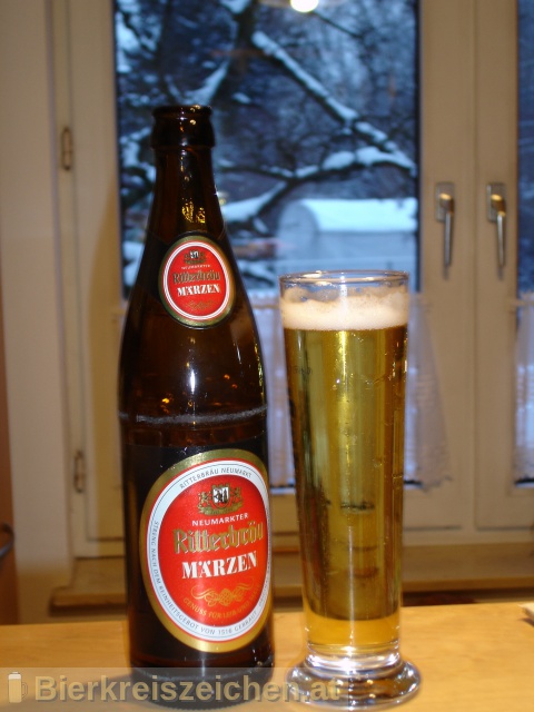Foto eines Bieres der Marke Ritterbräu Märzen aus der Brauerei Ritterbräu Neumarkt