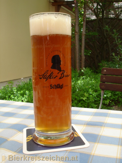 Foto eines Bieres der Marke Schlägl Stifter Bier aus der Brauerei Stiftsbrauerei Schlägl