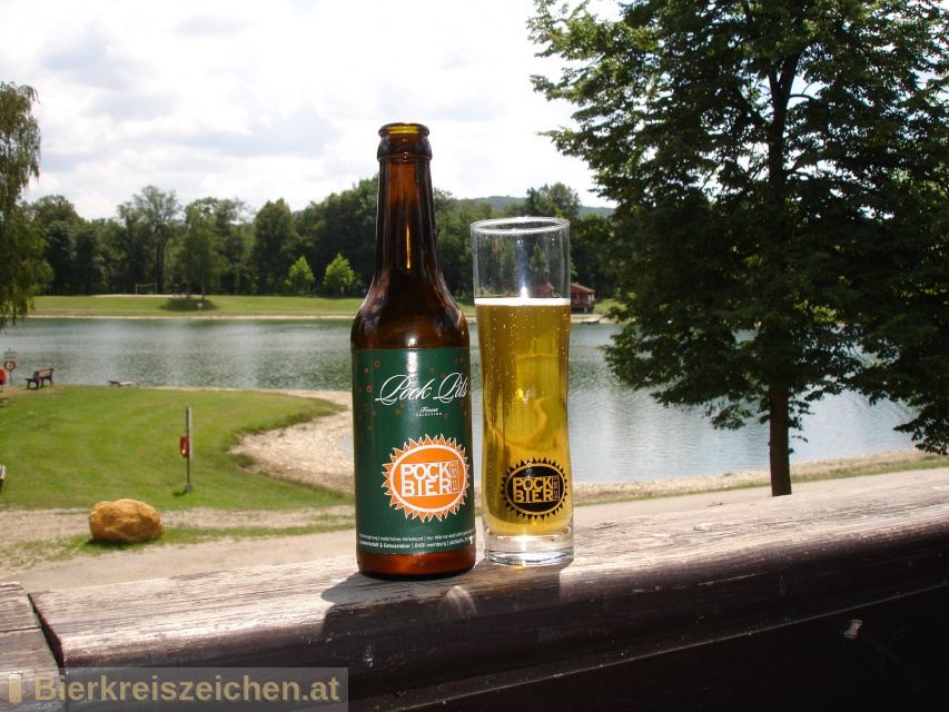 Foto eines Bieres der Marke Pockbier - Pock Pils aus der Brauerei Landwerkstatt und Genusslabor - Georg Pock