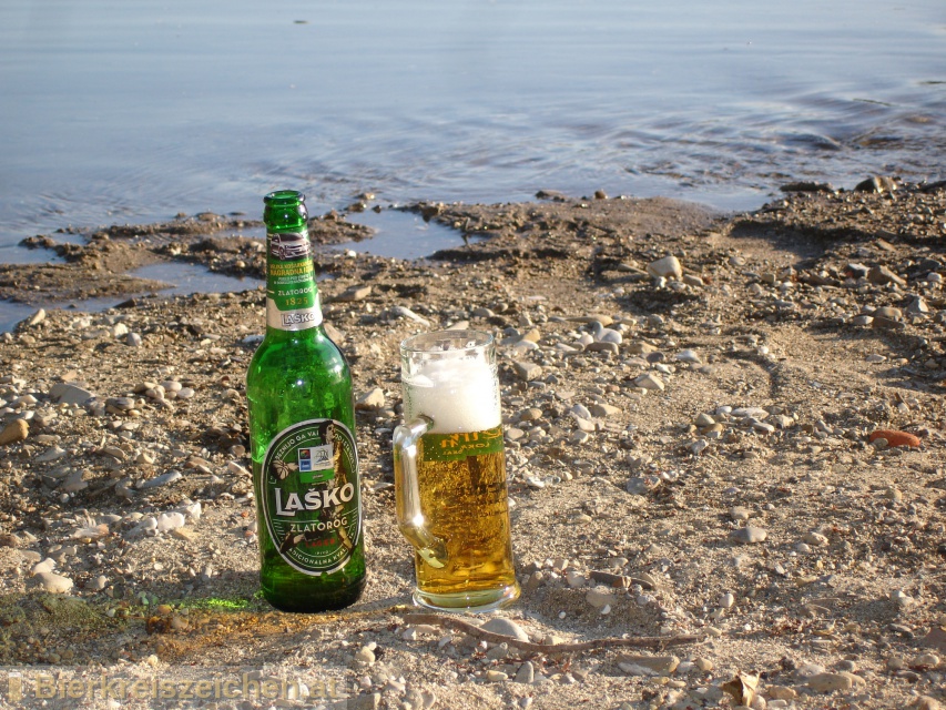 Foto eines Bieres der Marke Lako Zlatorog aus der Brauerei Pivovarna Lako