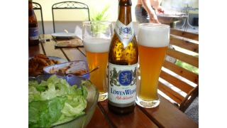 Lwen Weisse