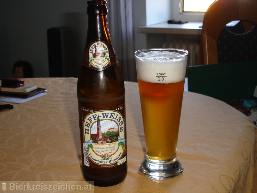 Foto eines Bieres der Marke Hefe Weisse aus der Brauerei Landshuter Brauhaus