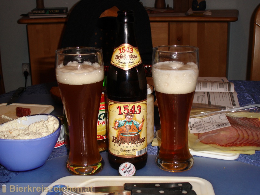 Foto eines Bieres der Marke Fltzinger 1543 Hefe-Weisse aus der Brauerei Fltzinger Bru Rosenheim