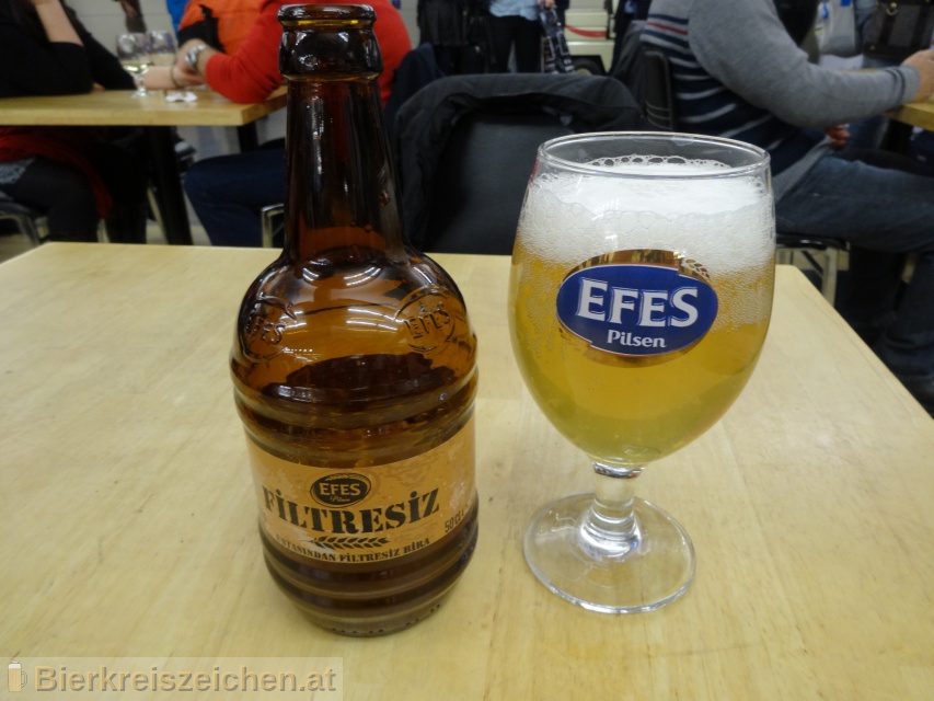Foto eines Bieres der Marke Efes Pilsen Unfiltered aus der Brauerei Anadolu Efes