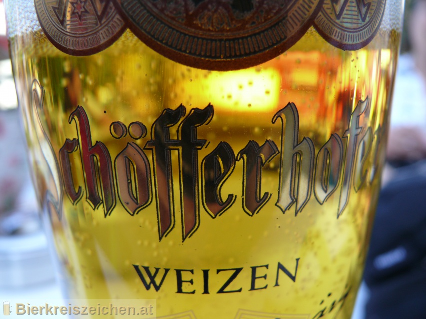 Foto eines Bieres der Marke Schöfferhofer Hefeweizen aus der Brauerei Binding-Brauerei