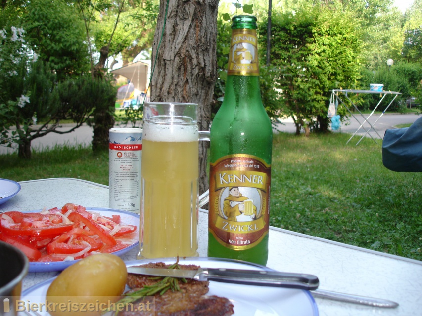 Foto eines Bieres der Marke Kenner Zwickl aus der Brauerei Privatbrauerei Egger