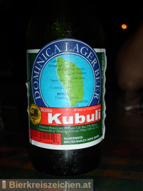 Foto eines Bieres der Marke Kubuli Beer aus der Brauerei Dominica Brewery & Beverages Ltd