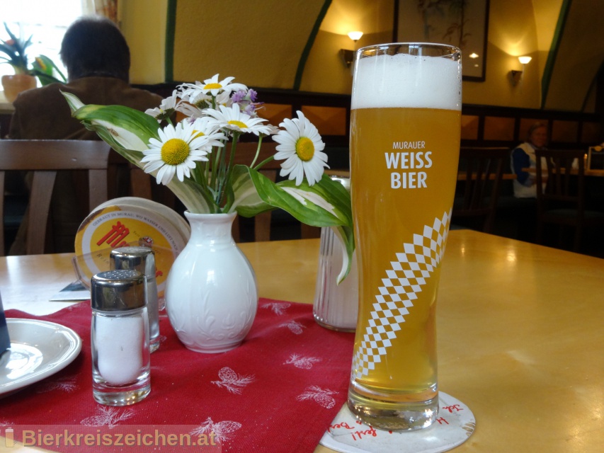 Foto eines Bieres der Marke Murauer Weissbier aus der Brauerei Brauerei Murau
