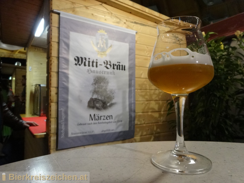 Foto eines Bieres der Marke Miti-Biti Pils aus der Brauerei Miti Bru