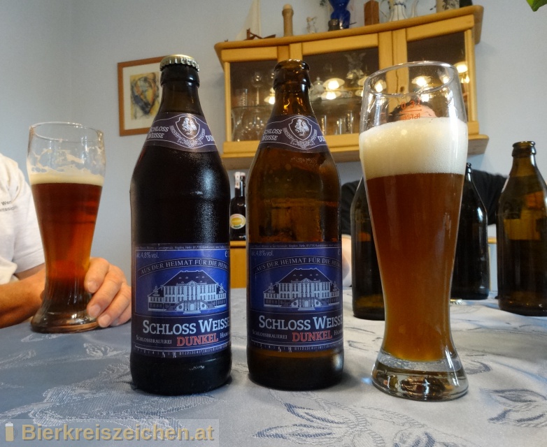 Foto eines Bieres der Marke Schlo-Weisse Dunkel aus der Brauerei Schlobrauerei Haimhausen