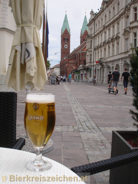 Foto eines Bieres der Marke Lako Zlatorog aus der Brauerei Pivovarna Lako